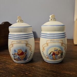 Winnie the pooh salt and pepper shaker set